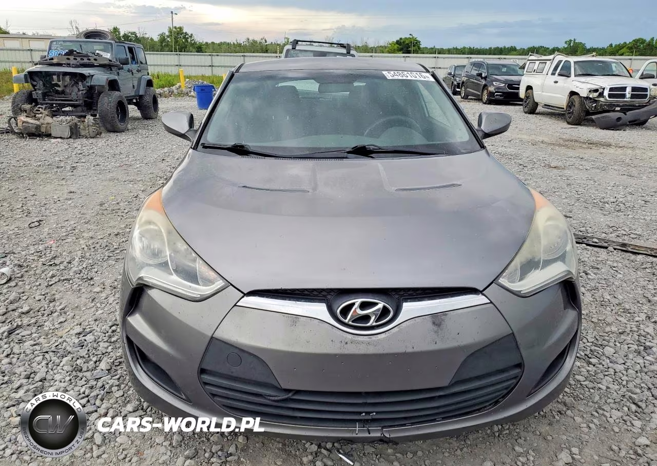 2015 Hyundai Veloster Base VIN:KMHTC6AD8FU239446 - 5