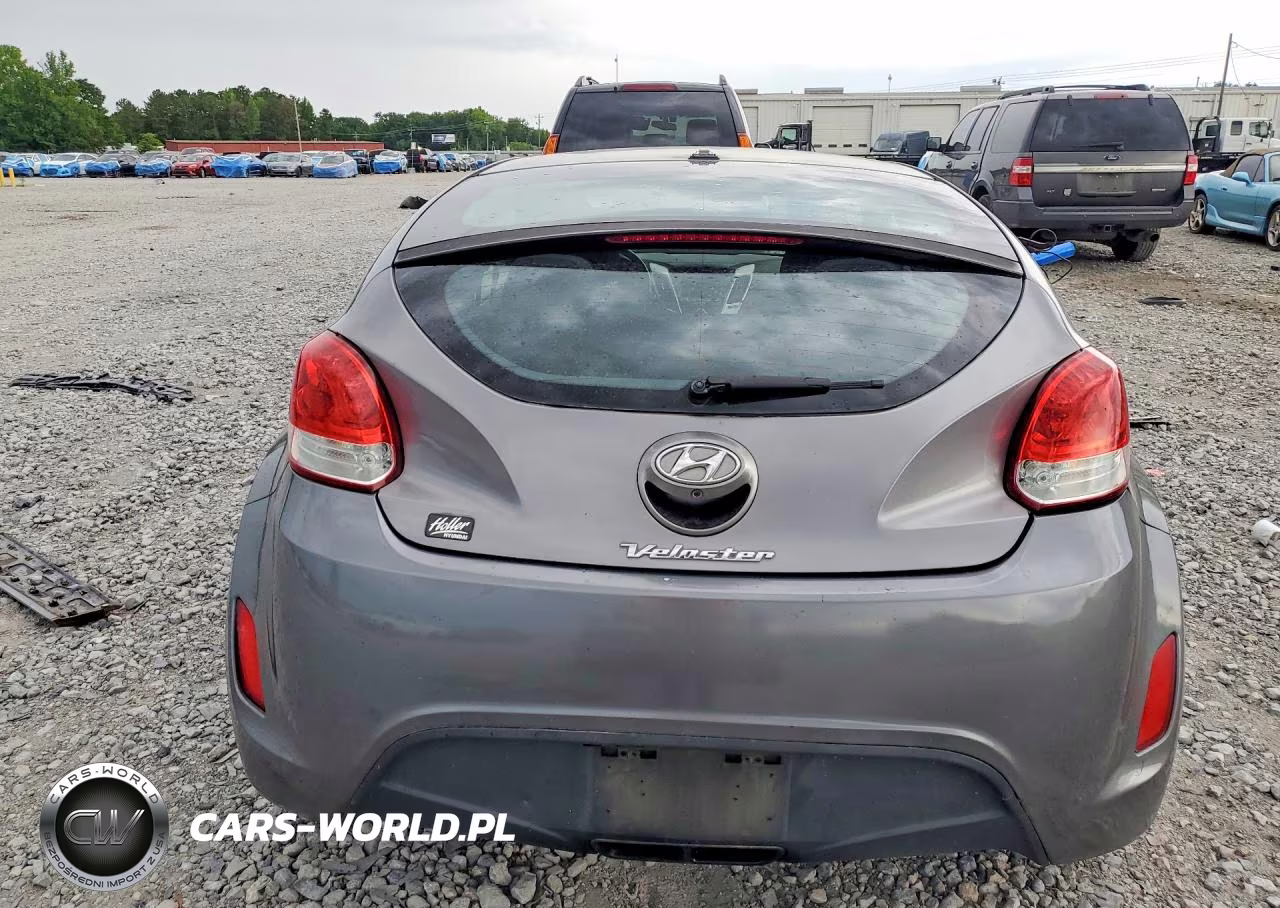 2015 Hyundai Veloster Base VIN:KMHTC6AD8FU239446 - 6