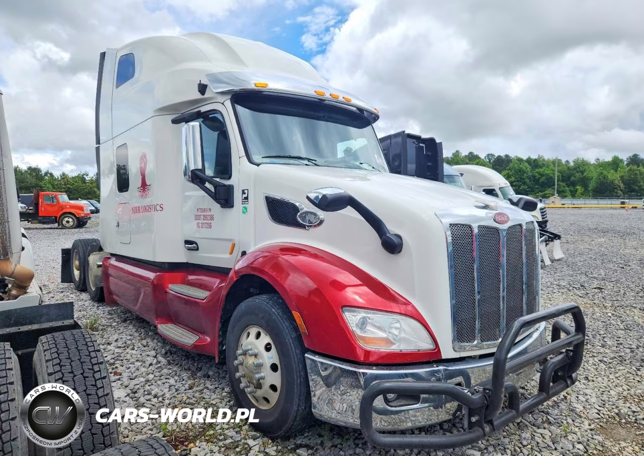 2020 Peterbilt 579 Semi Truck