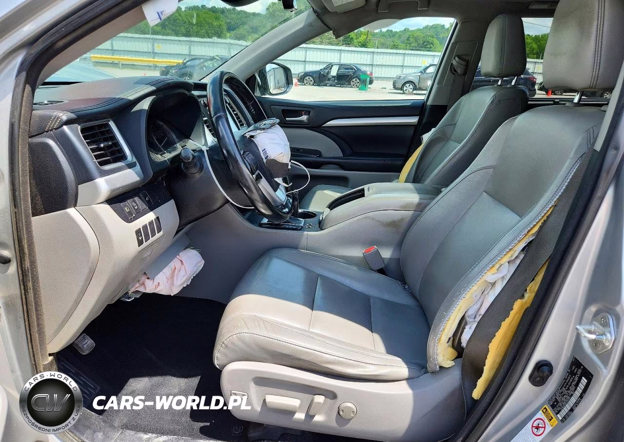 2018 Toyota Highlander Xle VIN:5TDKZRFHXJS257875 - 7