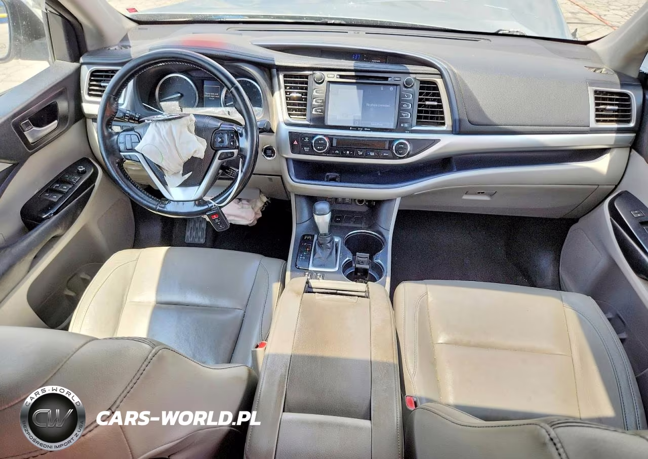 2018 Toyota Highlander Xle VIN:5TDKZRFHXJS257875 - 8
