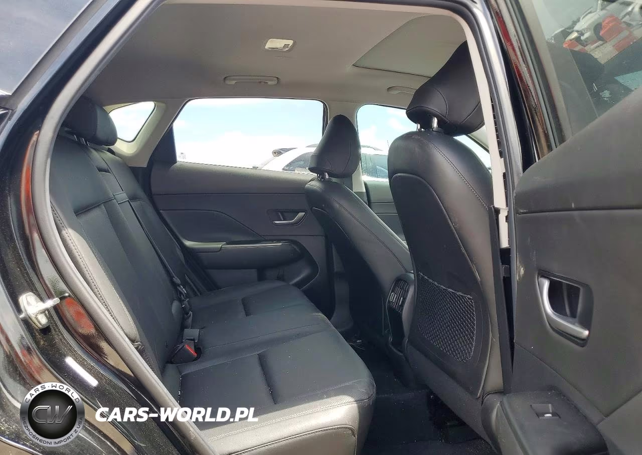 2025 Hyundai Kona Limited VIN:KM8HE3A38SU195707 - 10