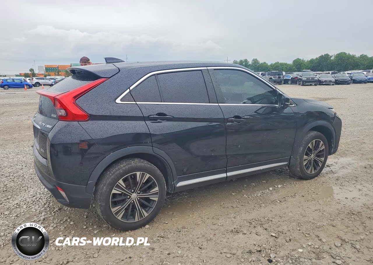 2018 Mitsubishi Eclipse Cross Se VIN:JA4AT5AA7JZ065578 - 3
