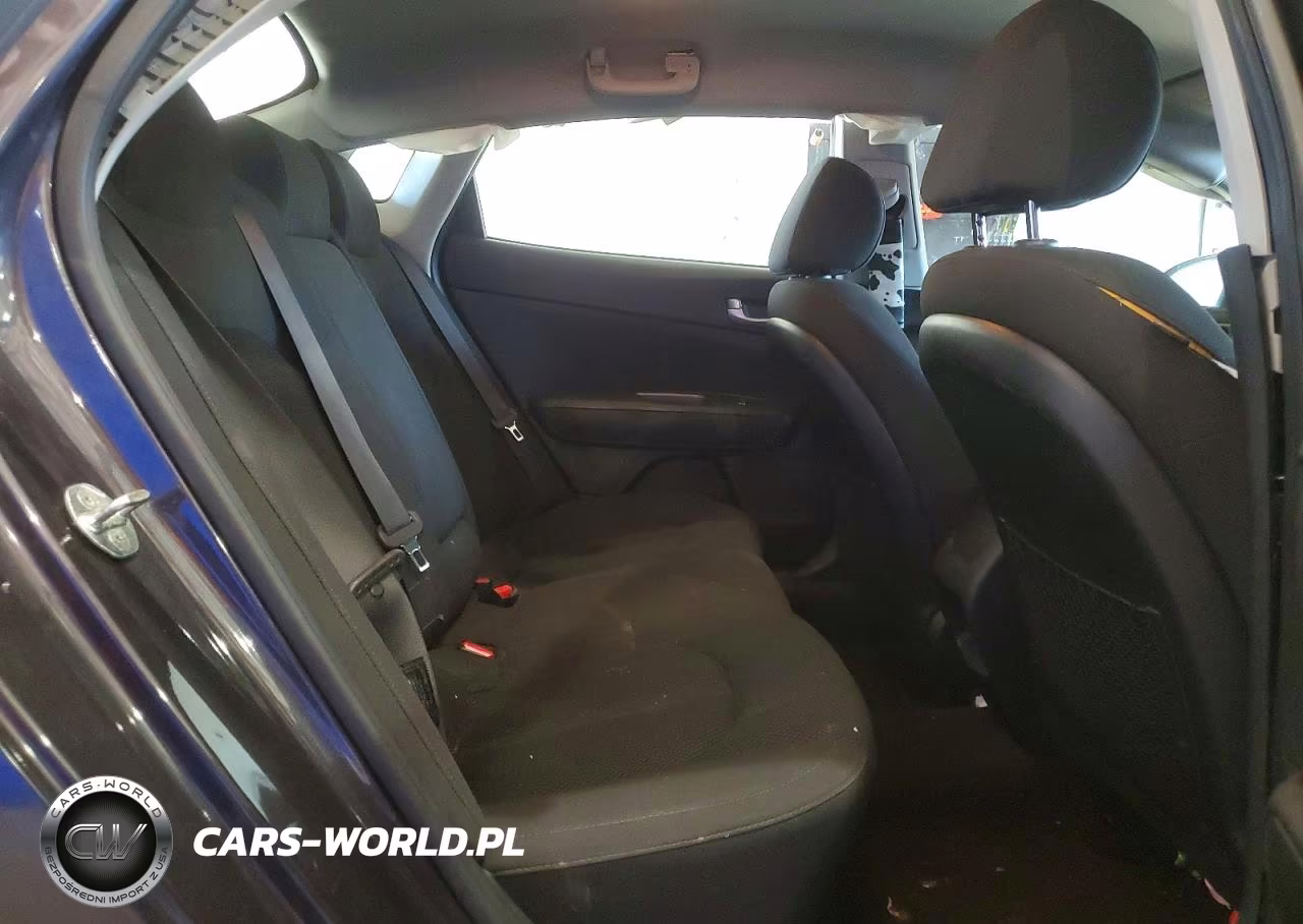 2019 Kia Optima Lx VIN:5XXGT4L31KG283111 - 10