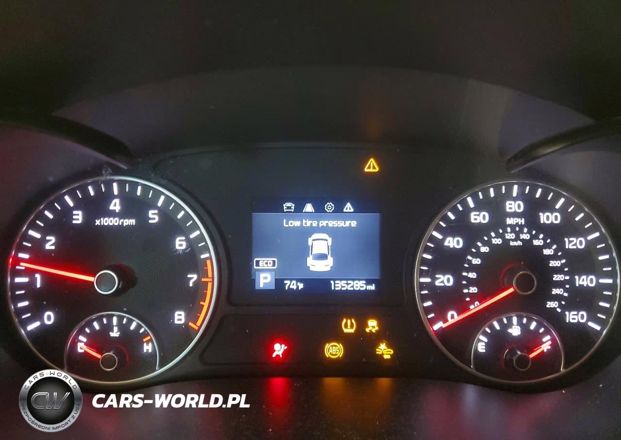 2019 Kia Optima Lx VIN:5XXGT4L31KG283111 - 9