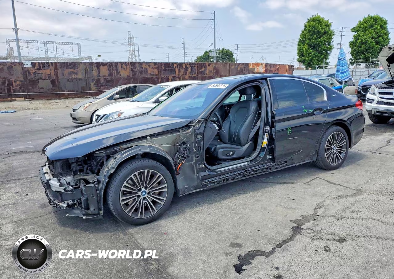 2019 BMW 530E – zdjęcie 1 z 12