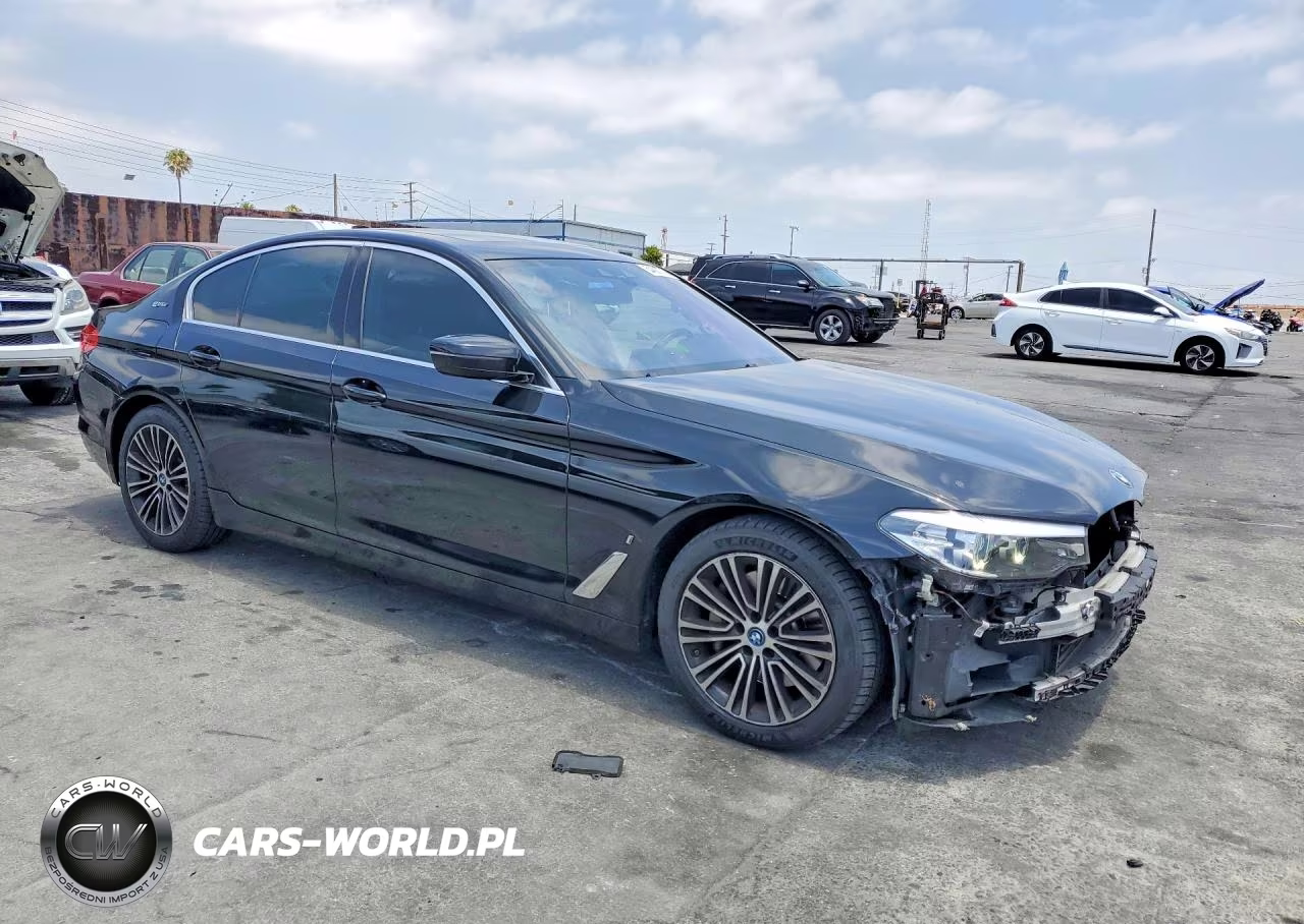2019 BMW 530E VIN:WBAJA9C52KB388754 - 4
