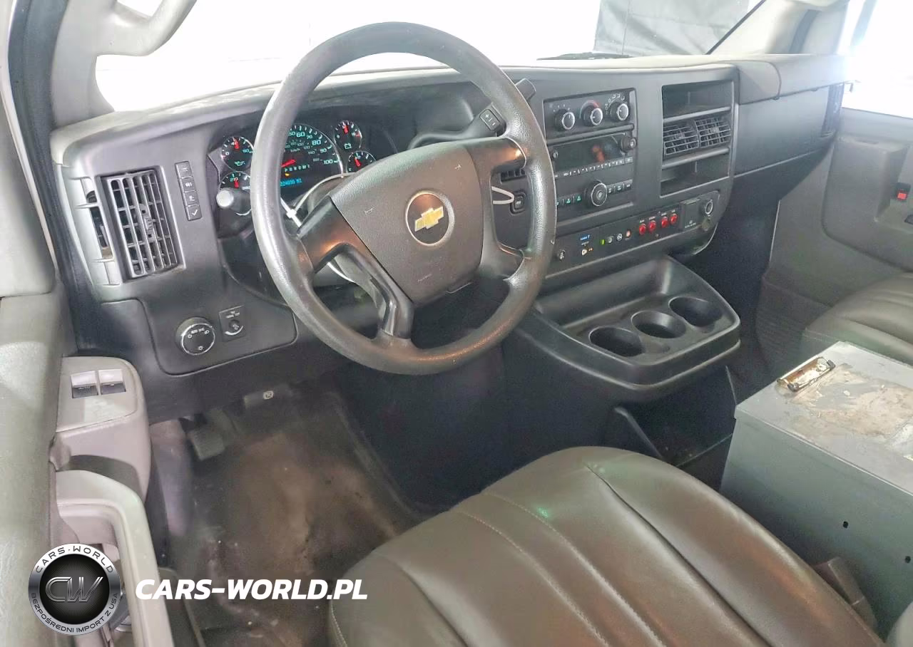2016 Chevrolet Express G2500 VIN:1GCWGAFF9G1142570 - 8