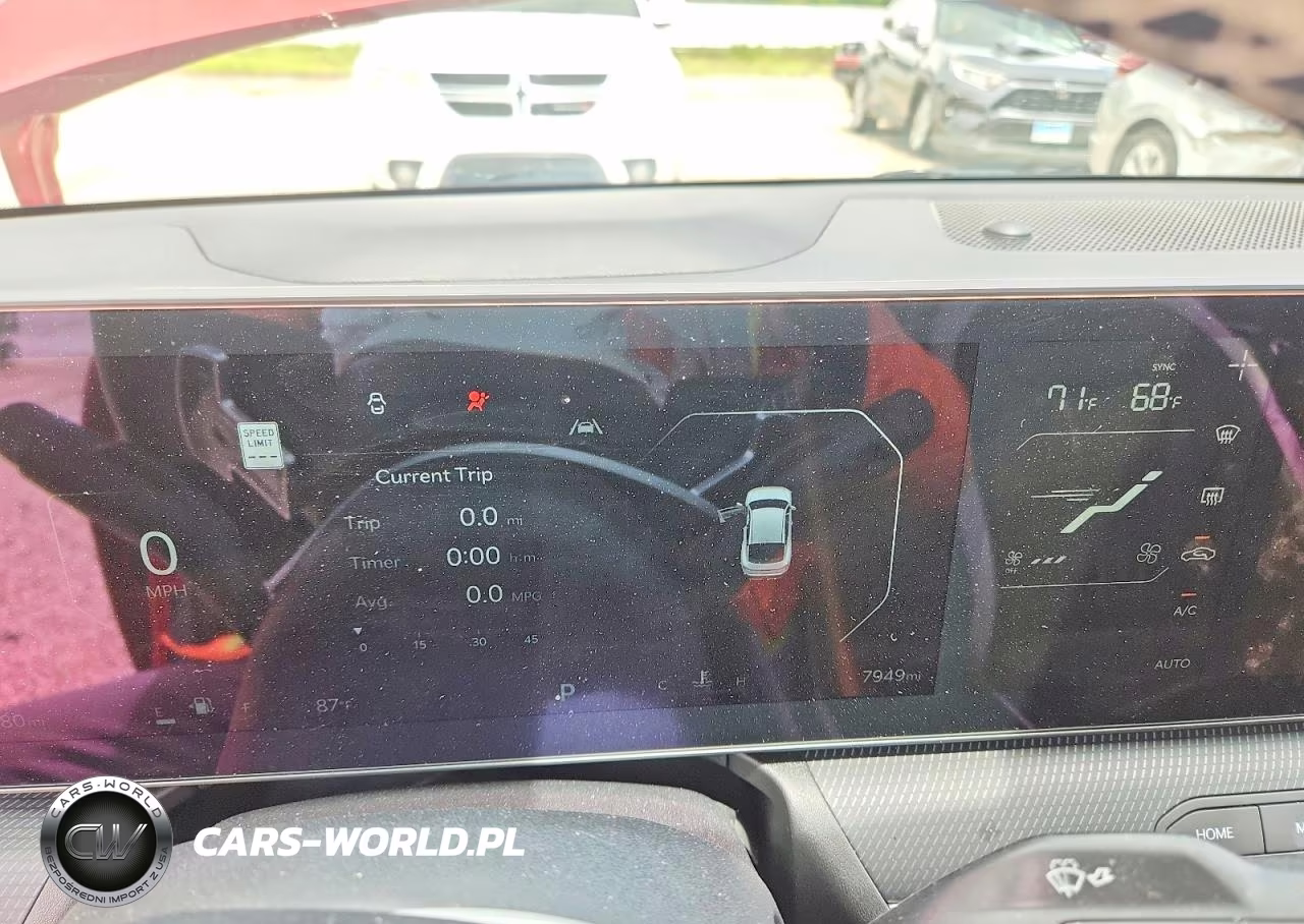 2025 Kia K4 Gt Line VIN:3KPFW4DE6SE154034 - 9