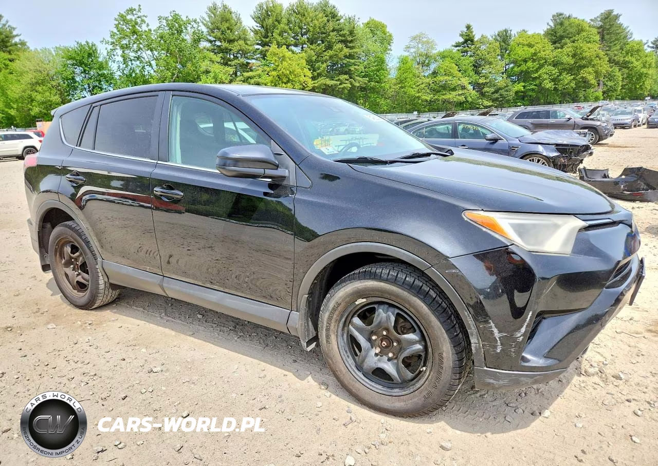 2018 Toyota Rav4 Le VIN:2T3BFREV6JW713093 - 4