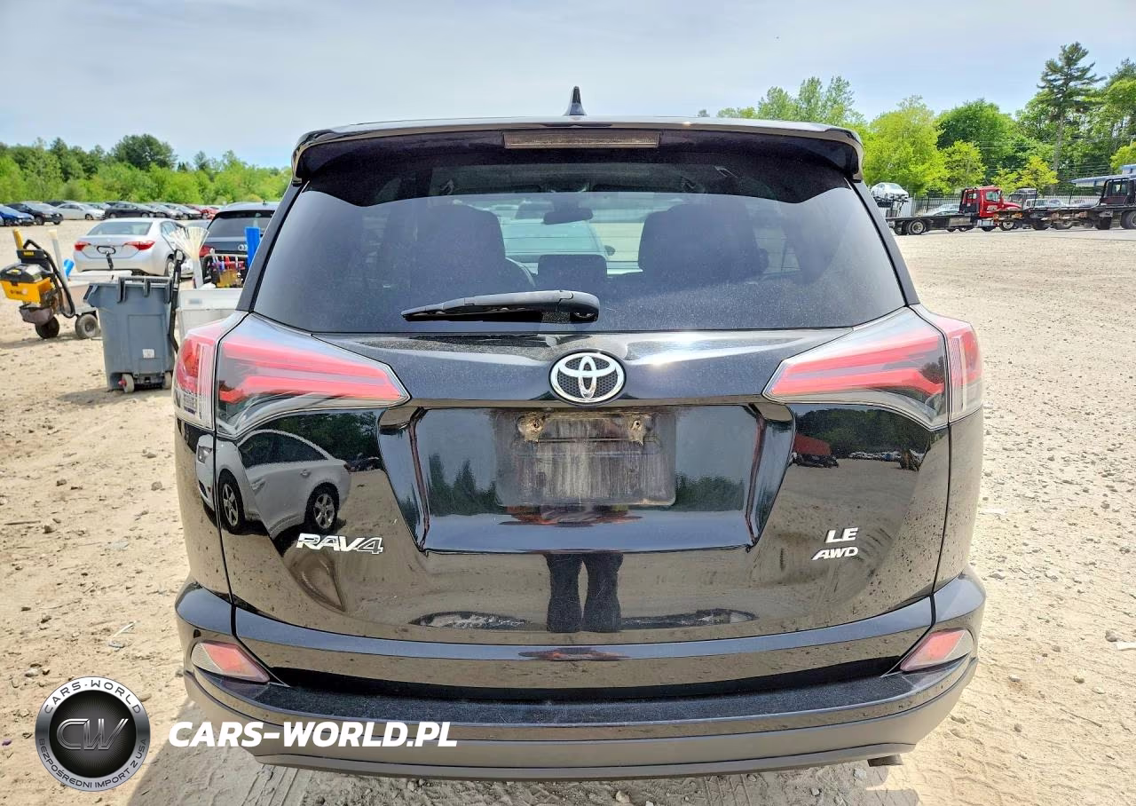 2018 Toyota Rav4 Le VIN:2T3BFREV6JW713093 - 6