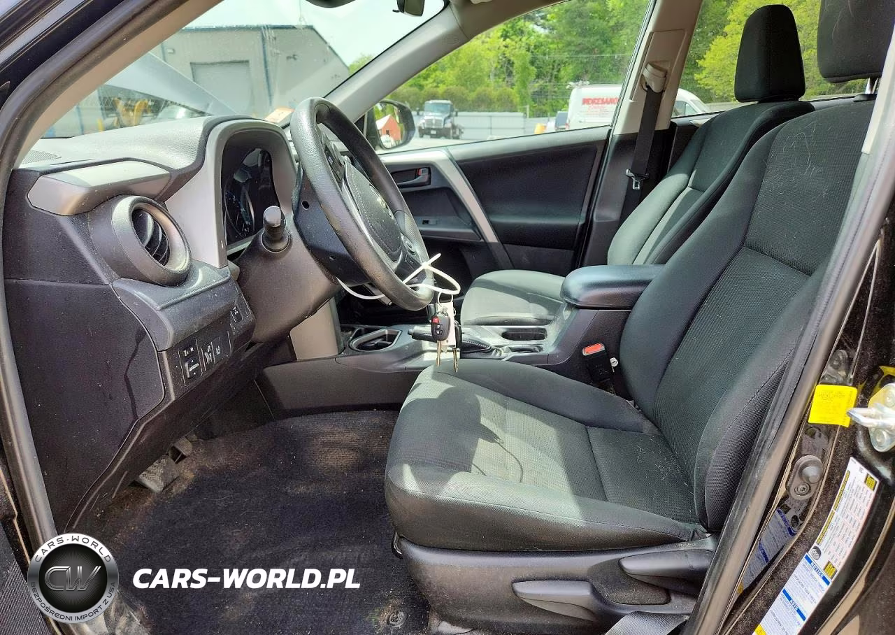 2018 Toyota Rav4 Le VIN:2T3BFREV6JW713093 - 7