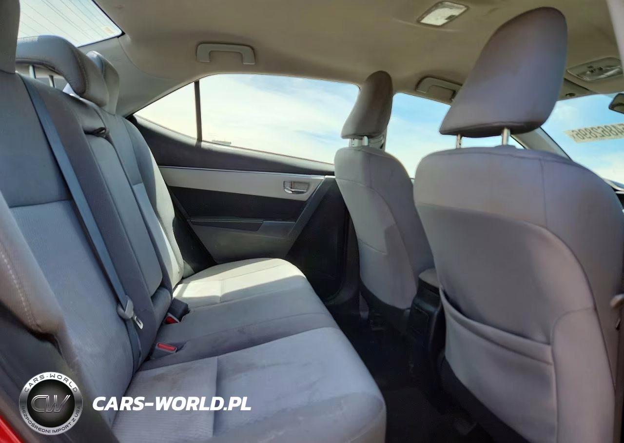 2016 Toyota Corolla Le VIN:2T1BURHE0GC688115 - 10
