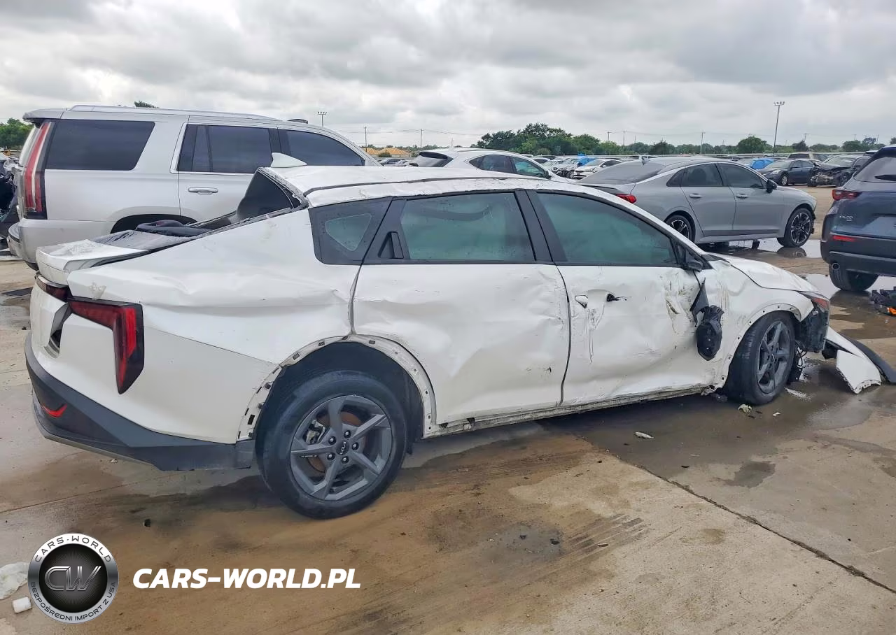 2025 Kia K4 Lxs VIN:3KPFT4DE0SE008382 - 3