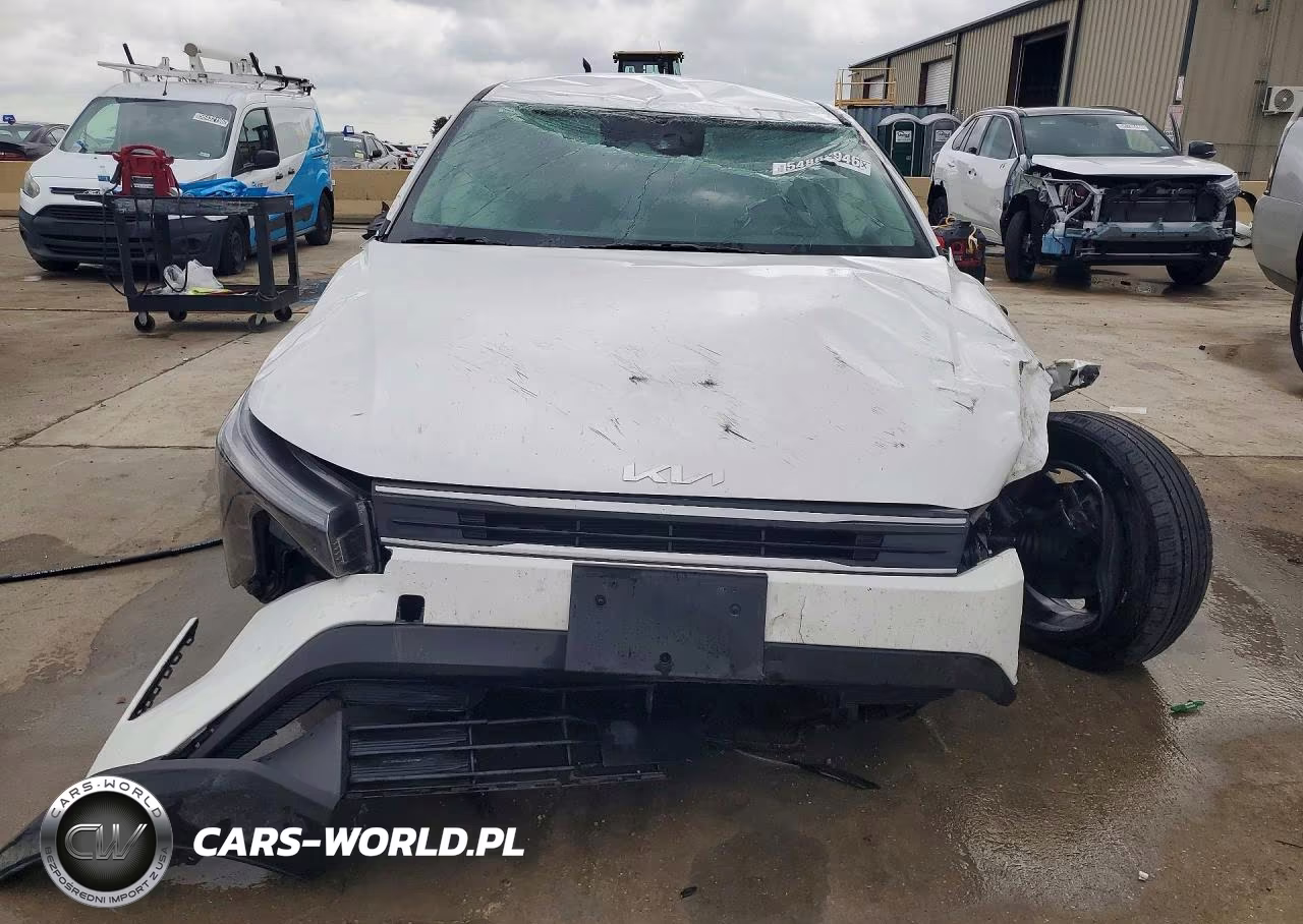 2025 Kia K4 Lxs VIN:3KPFT4DE0SE008382 - 5