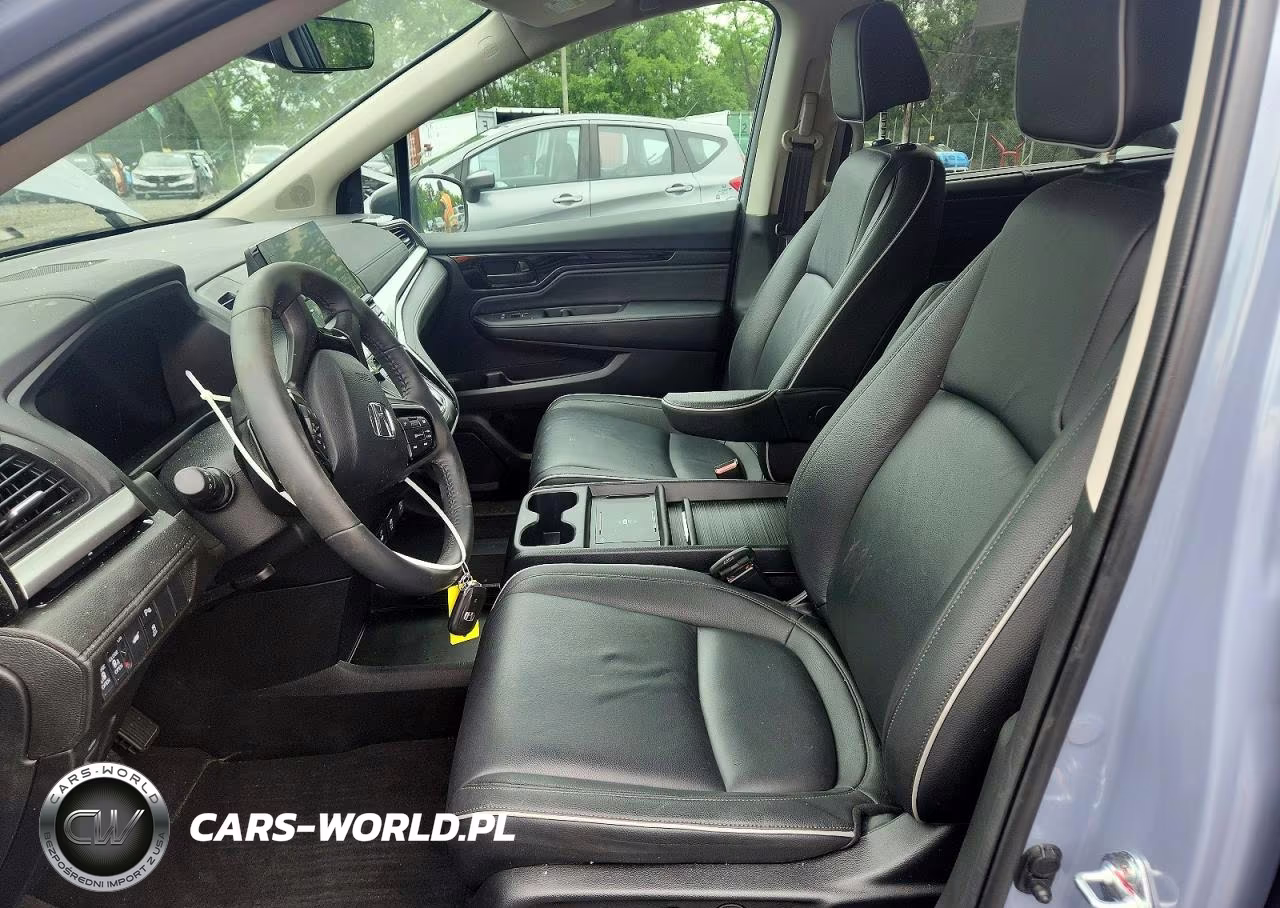 2026 Honda Odyssey Touring VIN:5FNRL6H83TB016470 - 7