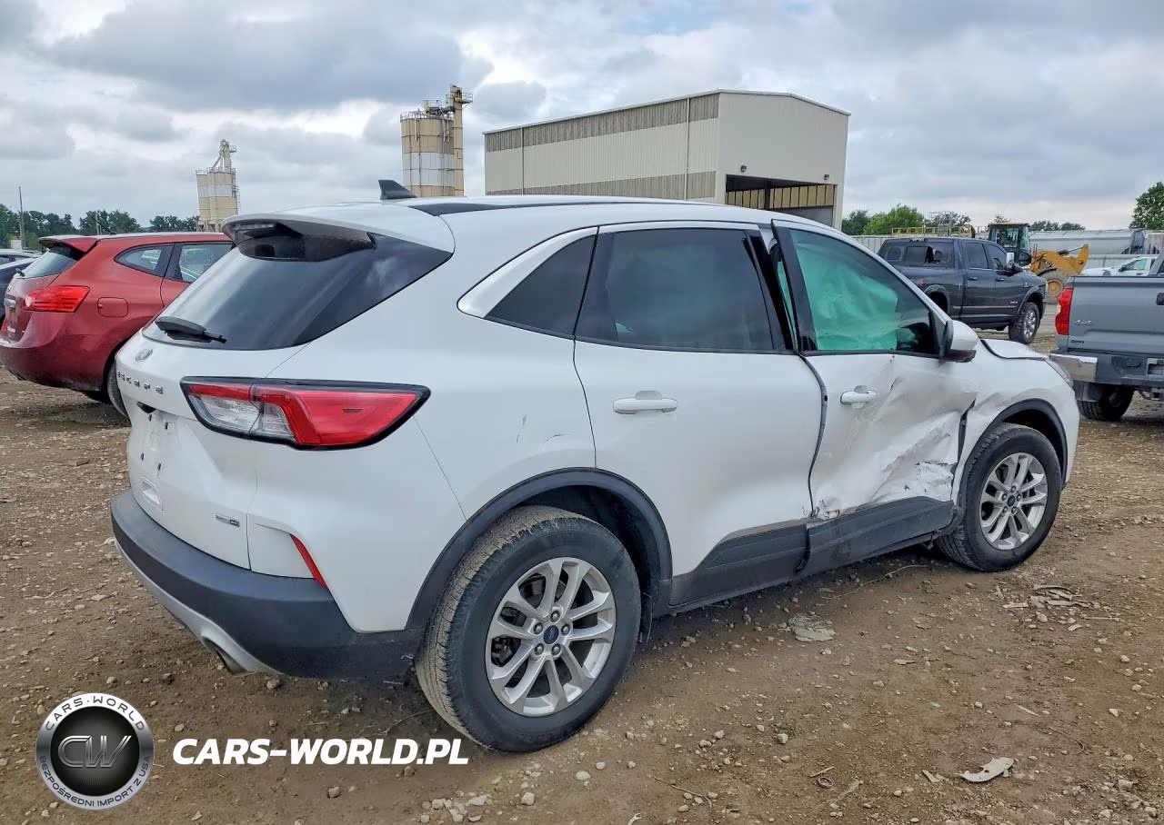2020 Ford Escape Se VIN:1FMCU9G62LUB81661 - 3