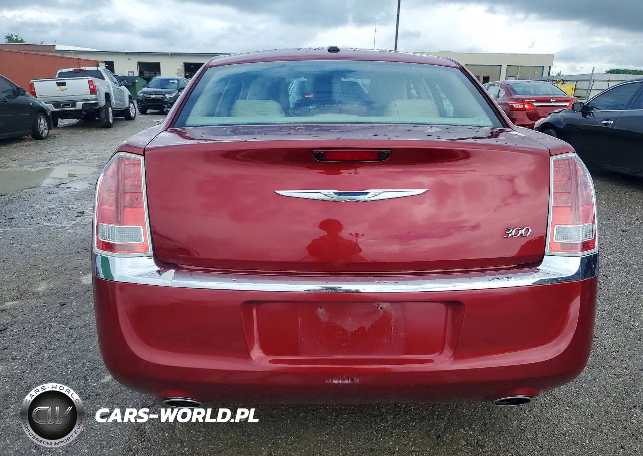 2013 Chrysler 300 VIN:2C3CCAAG4DH698771 - 6