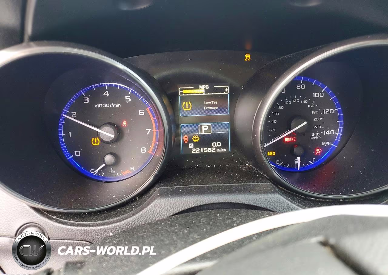 2017 Subaru Legacy 2.5I Premium VIN:4S3BNAC63H3010256 - 9