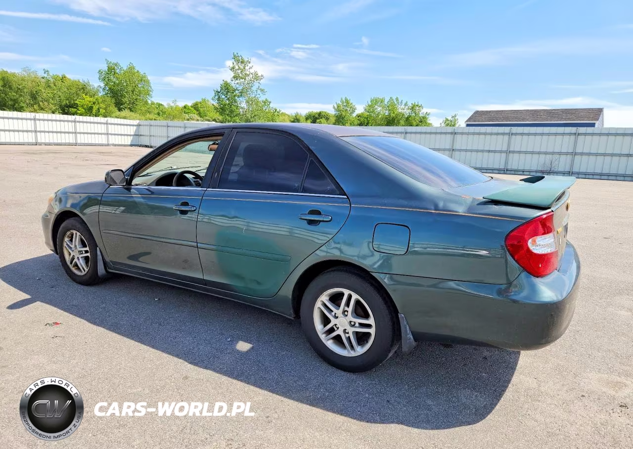 2003 Toyota Camry Le VIN:4T1BE32K23U704154 - 2