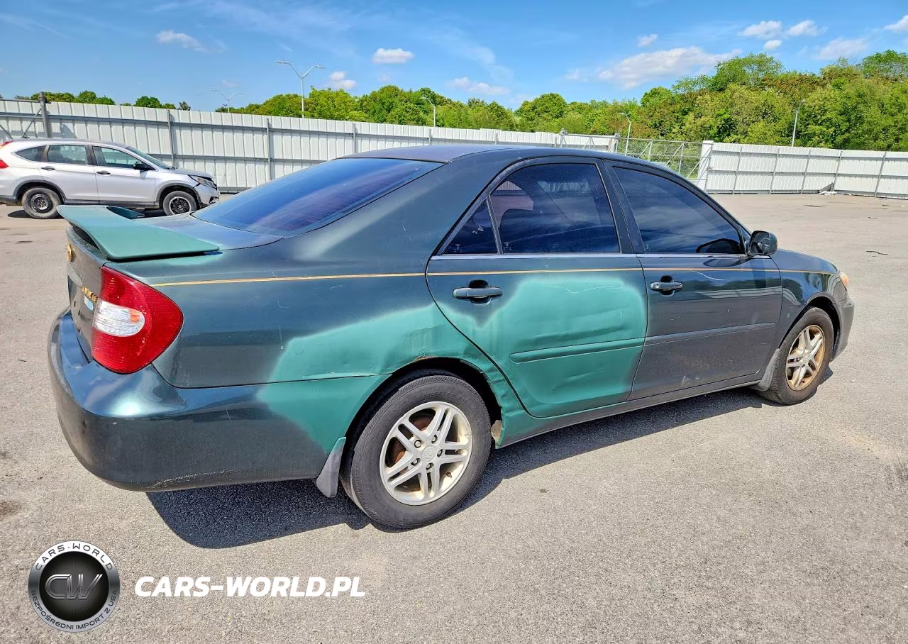 2003 Toyota Camry Le VIN:4T1BE32K23U704154 - 3