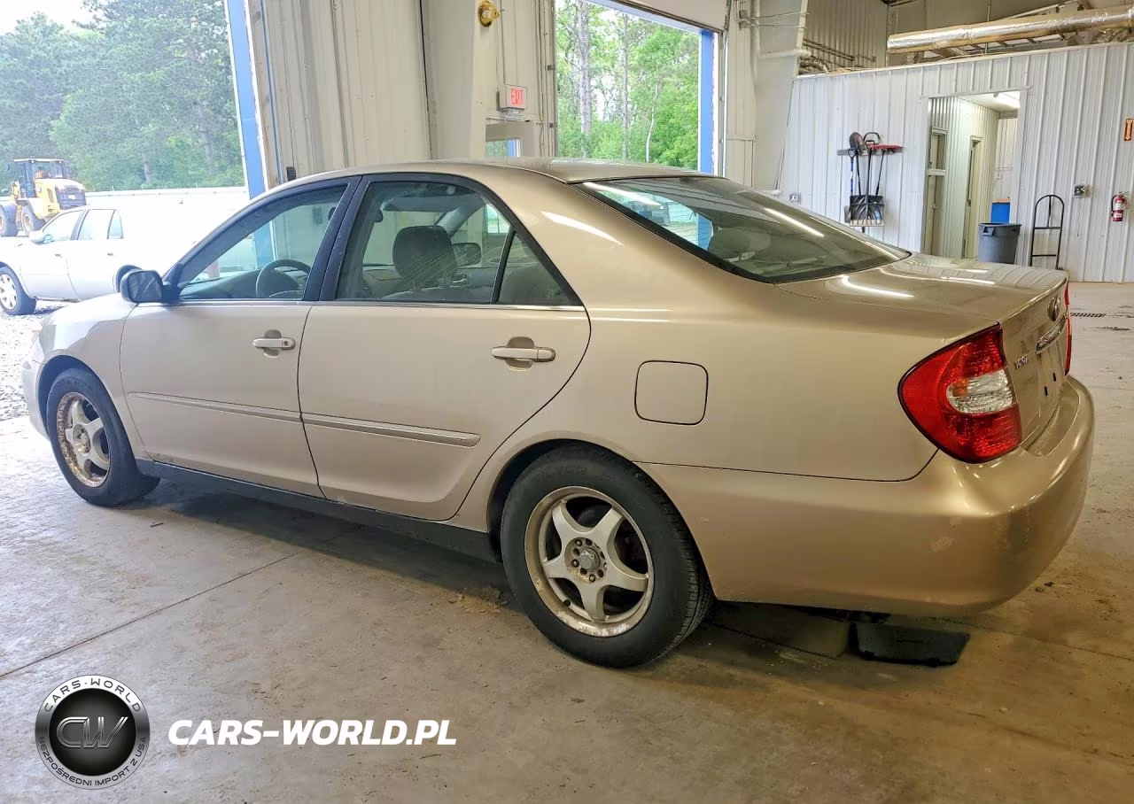 2002 Toyota Camry Xle VIN:JTDBE32K020048420 - 2