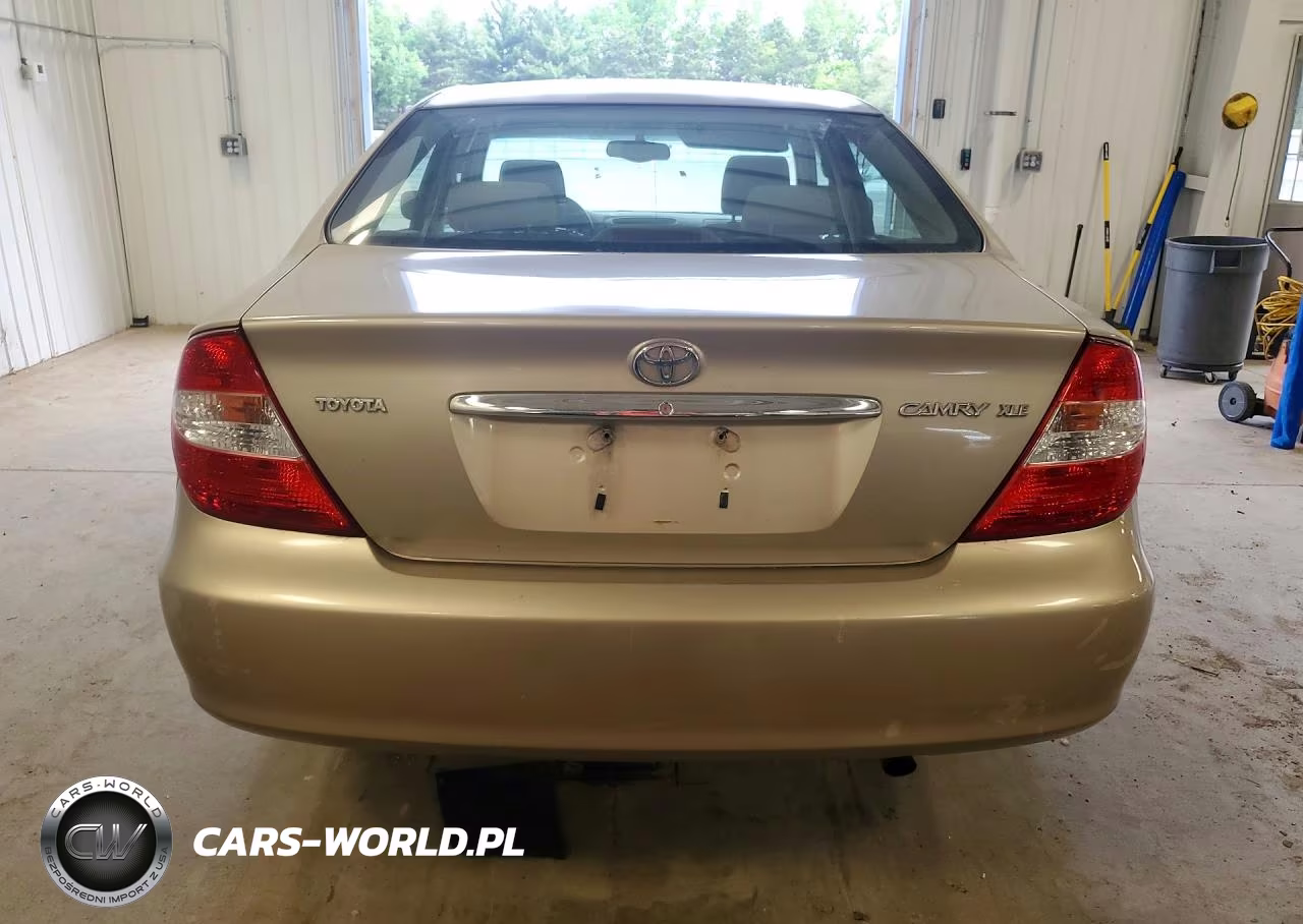 2002 Toyota Camry Xle VIN:JTDBE32K020048420 - 6