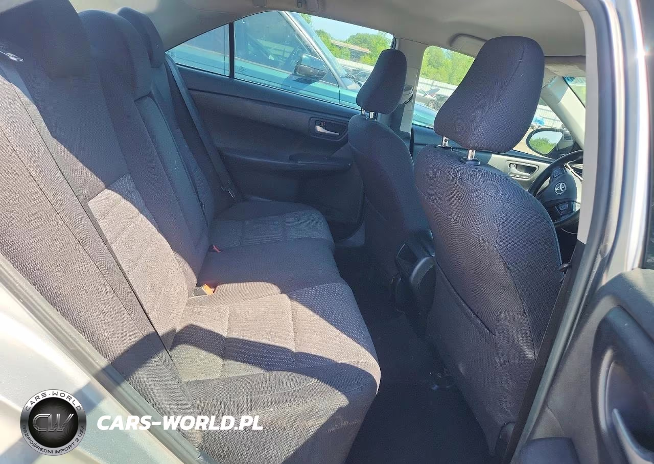2015 Toyota Camry Le VIN:4T4BF1FK1FR495852 - 10