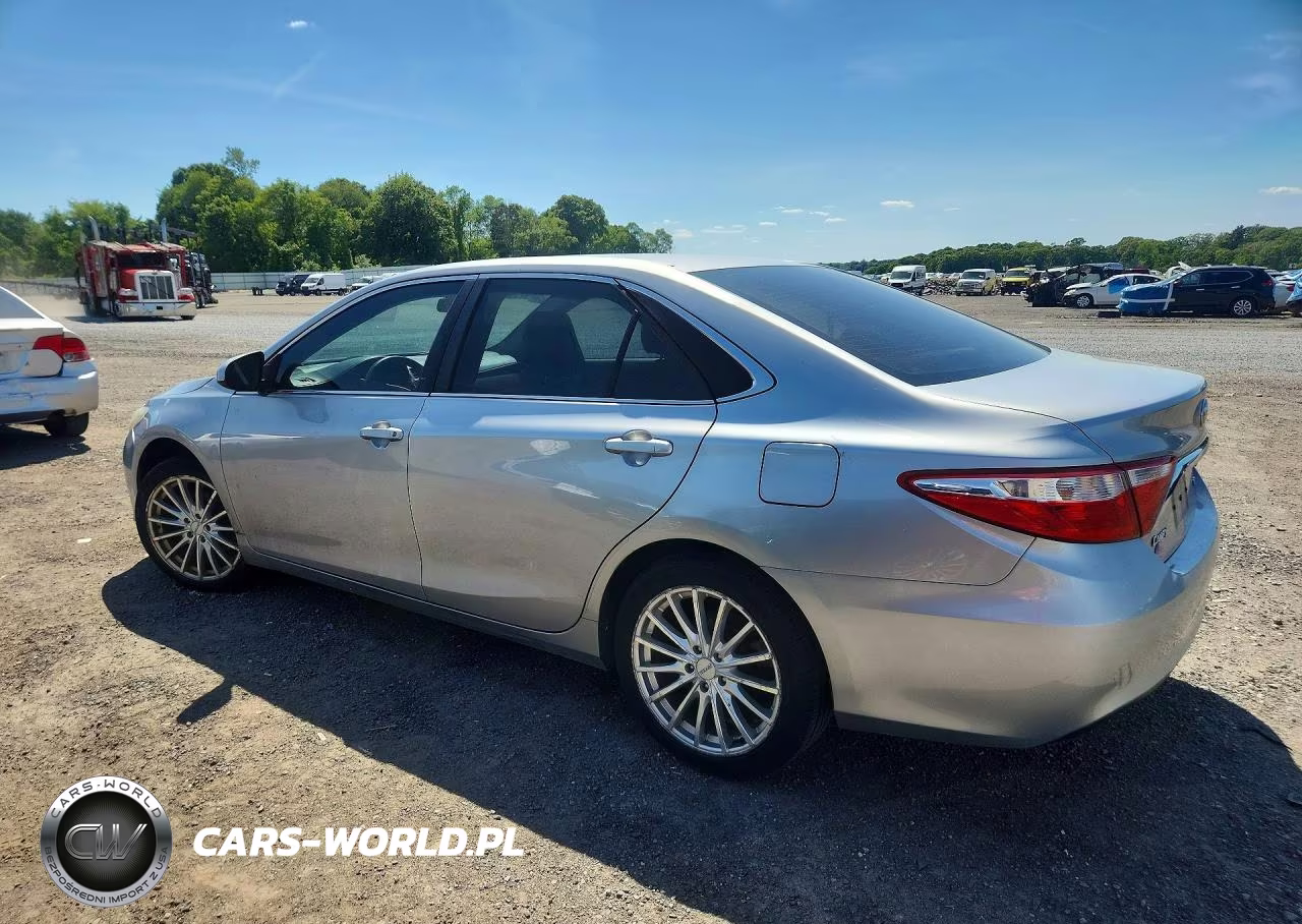 2015 Toyota Camry Le VIN:4T4BF1FK1FR495852 - 2