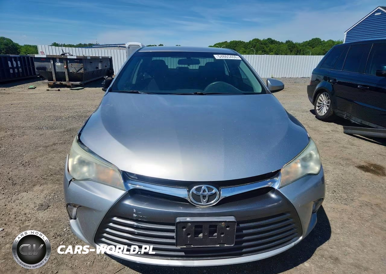 2015 Toyota Camry Le VIN:4T4BF1FK1FR495852 - 5