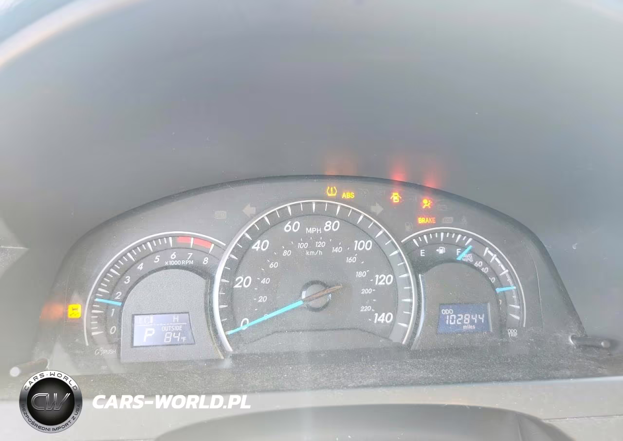 2015 Toyota Camry Le VIN:4T4BF1FK1FR495852 - 9