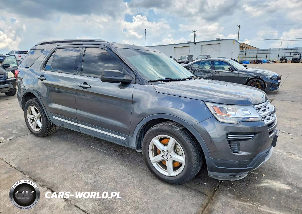 2019 Ford Explorer Xlt VIN:1FM5K7D89KGA41774 - 4