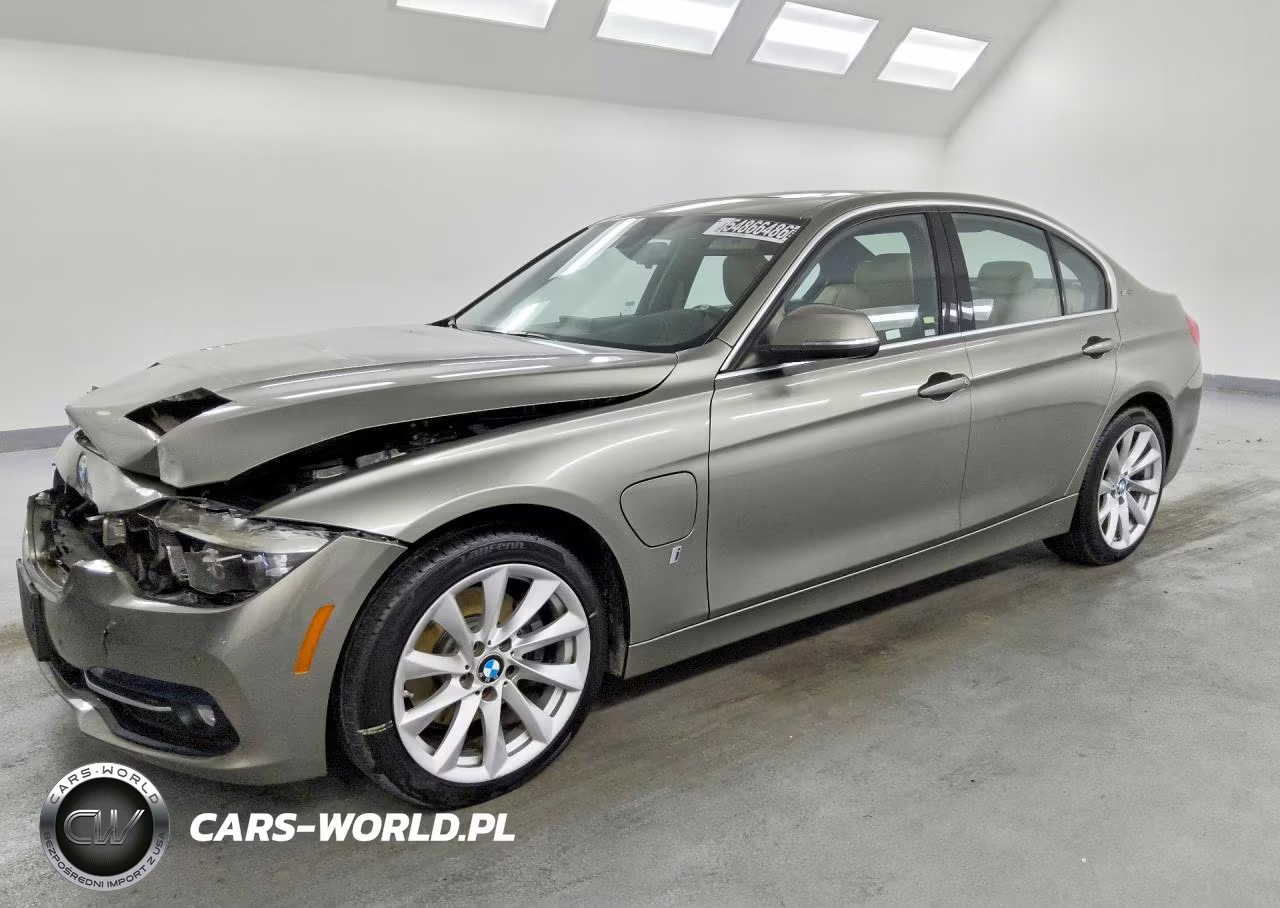 2018 BMW 330E