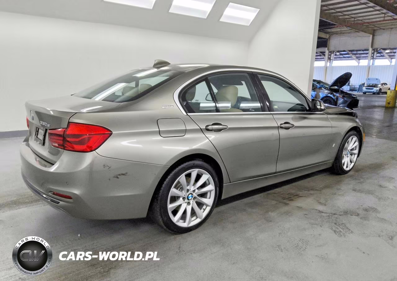 2018 BMW 330E VIN:WBA8E1C51JA758617 - 3