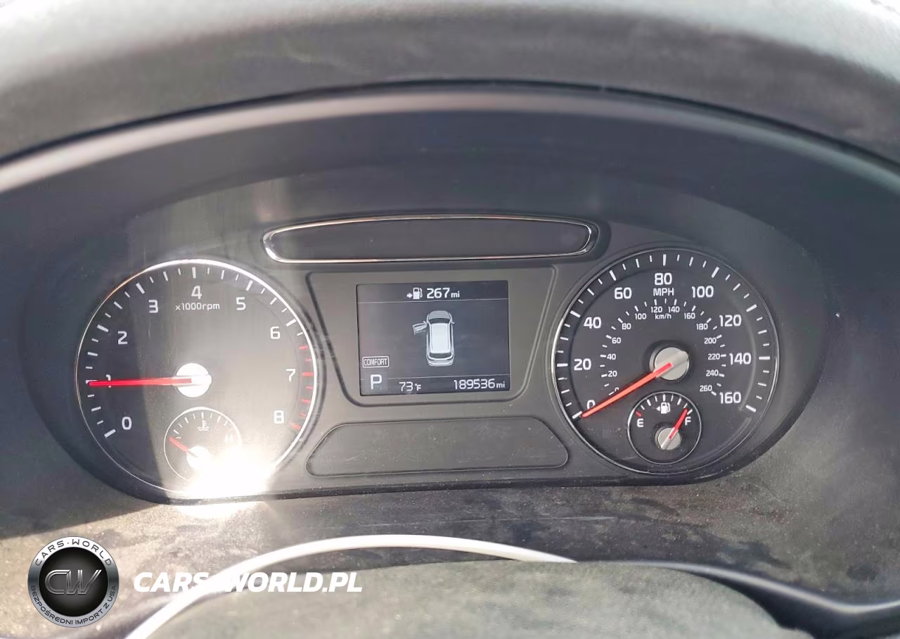 2019 Kia Sorento Lx VIN:5XYPGDA31KG445368 - 9