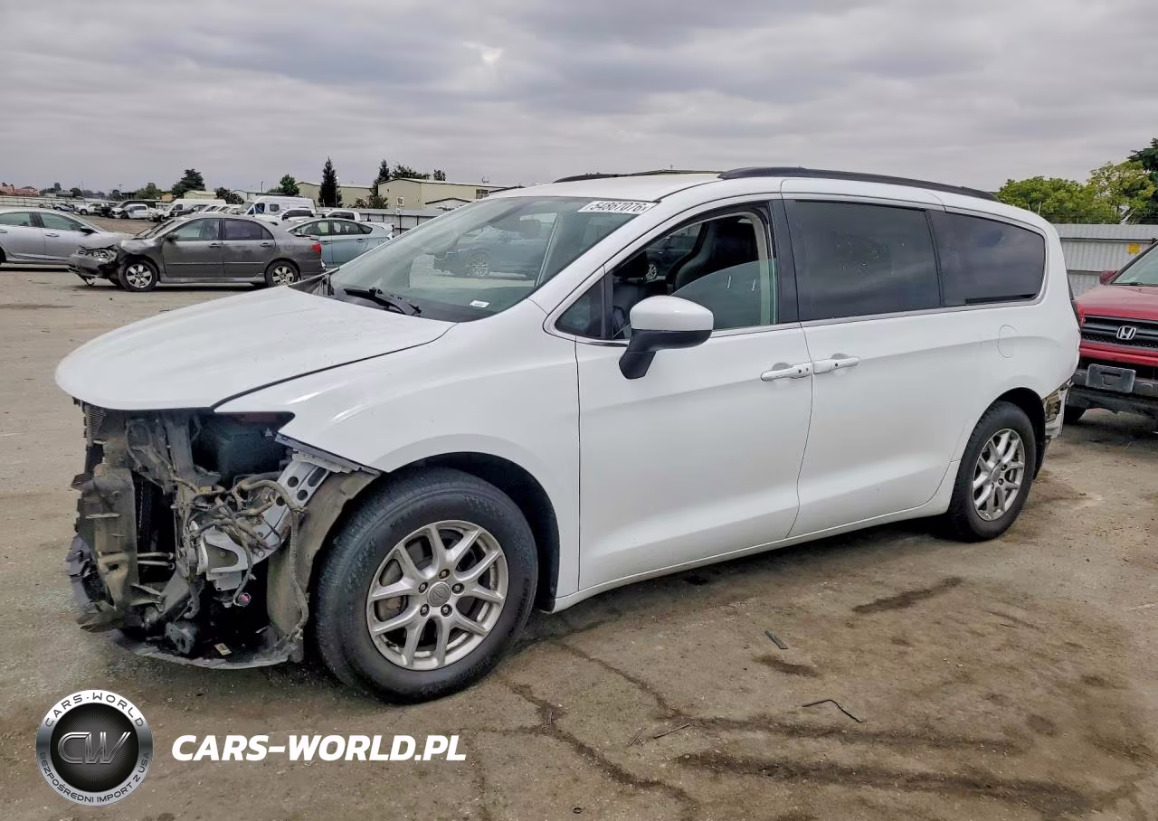 2020 Chrysler Voyager Lxi