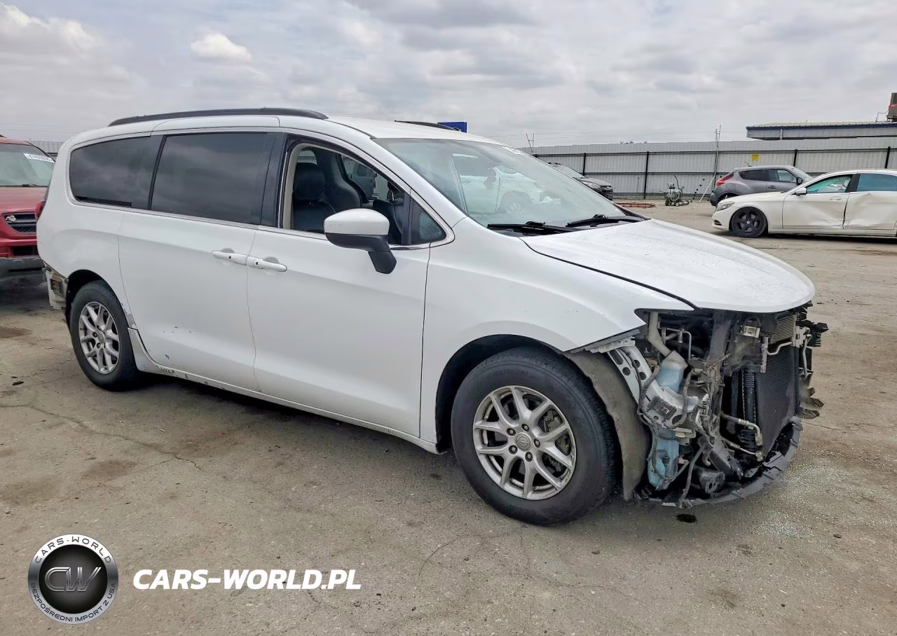 2020 Chrysler Voyager Lxi VIN:2C4RC1DG0LR157551 - 4