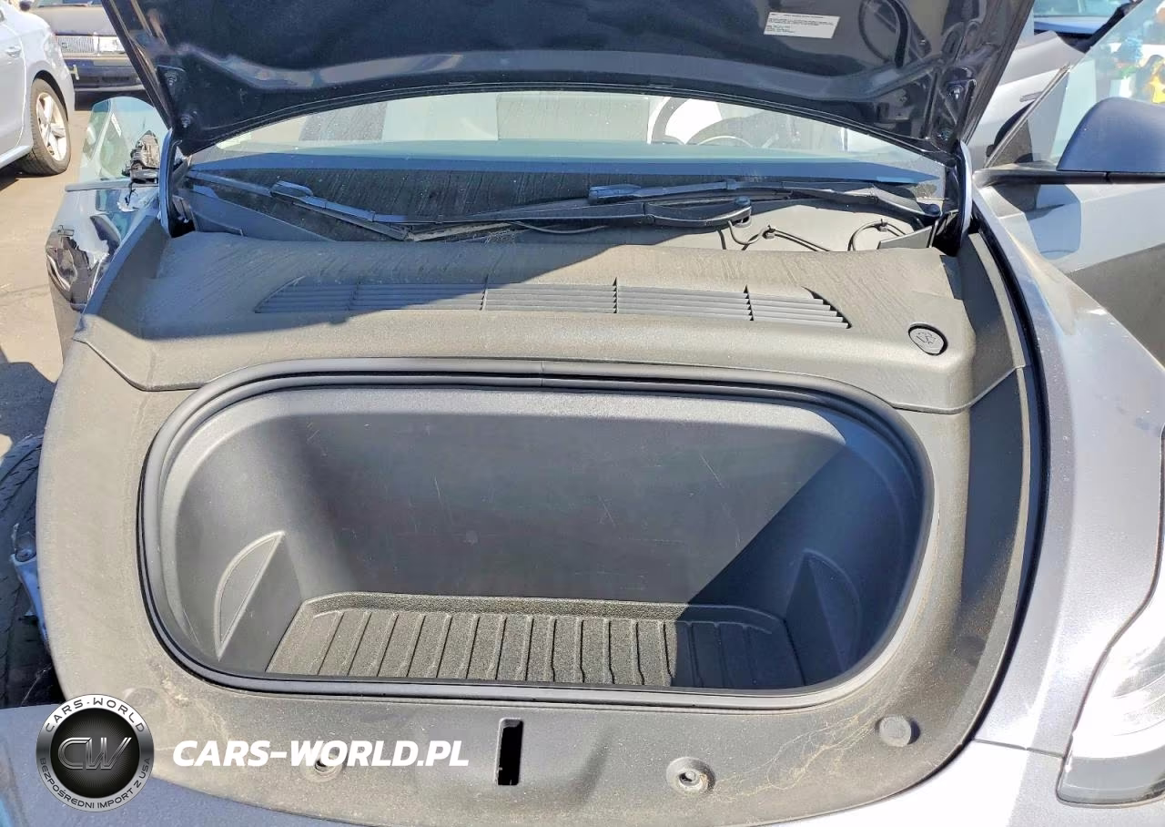 2022 Tesla Model Y VIN:7SAYGAEE1NF558671 - 12