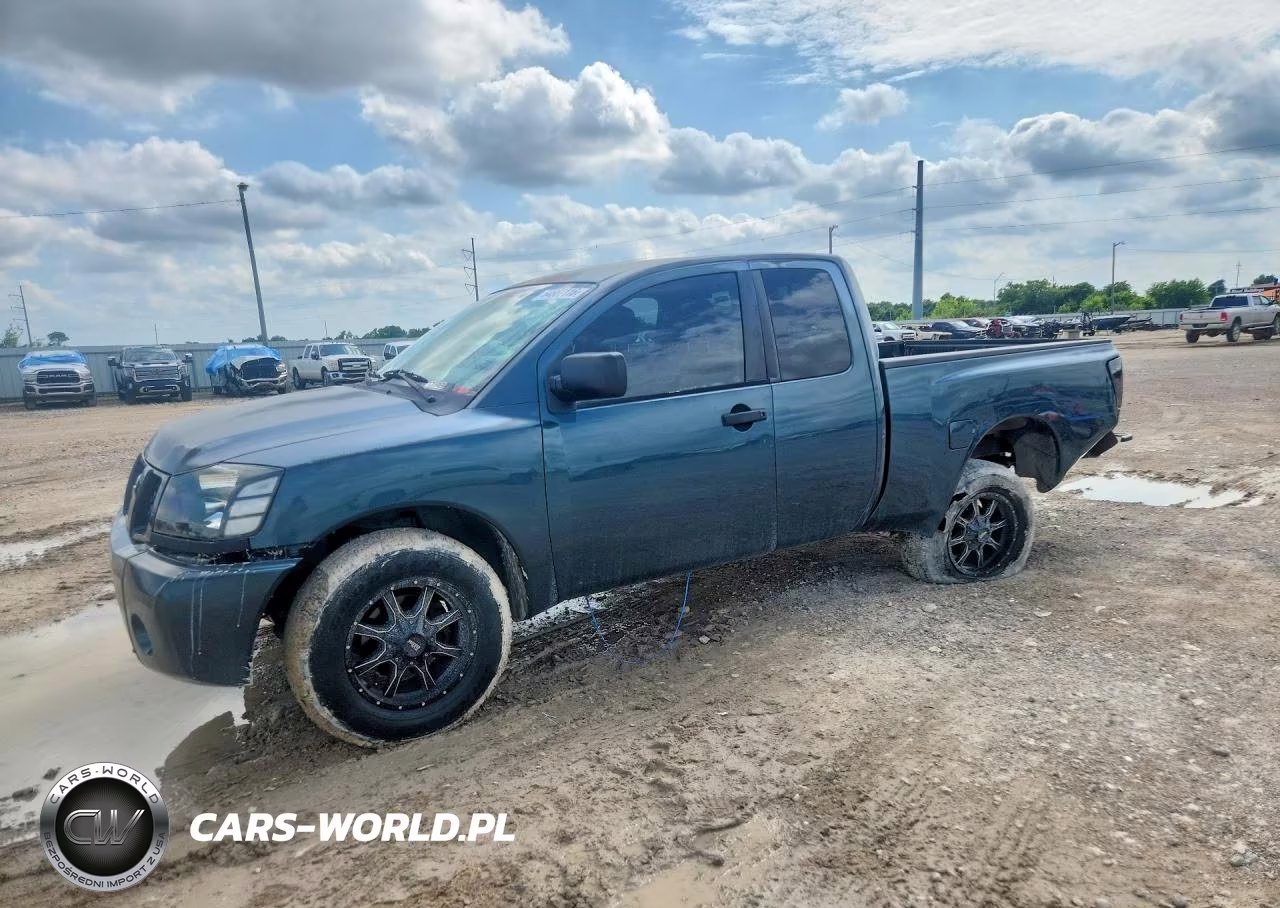 2004 Nissan Titan Xe