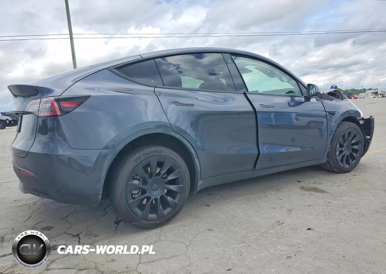 2022 Tesla Model Y VIN:7SAYGDEE7NA006364 - 3