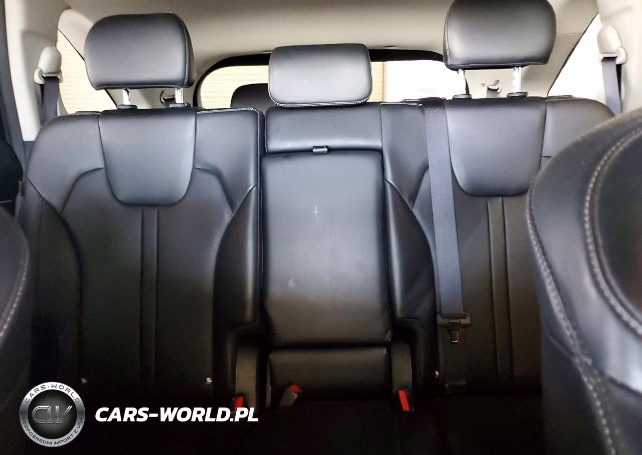 2024 Kia Sorento S VIN:5XYRLDJC3RG262603 - 10