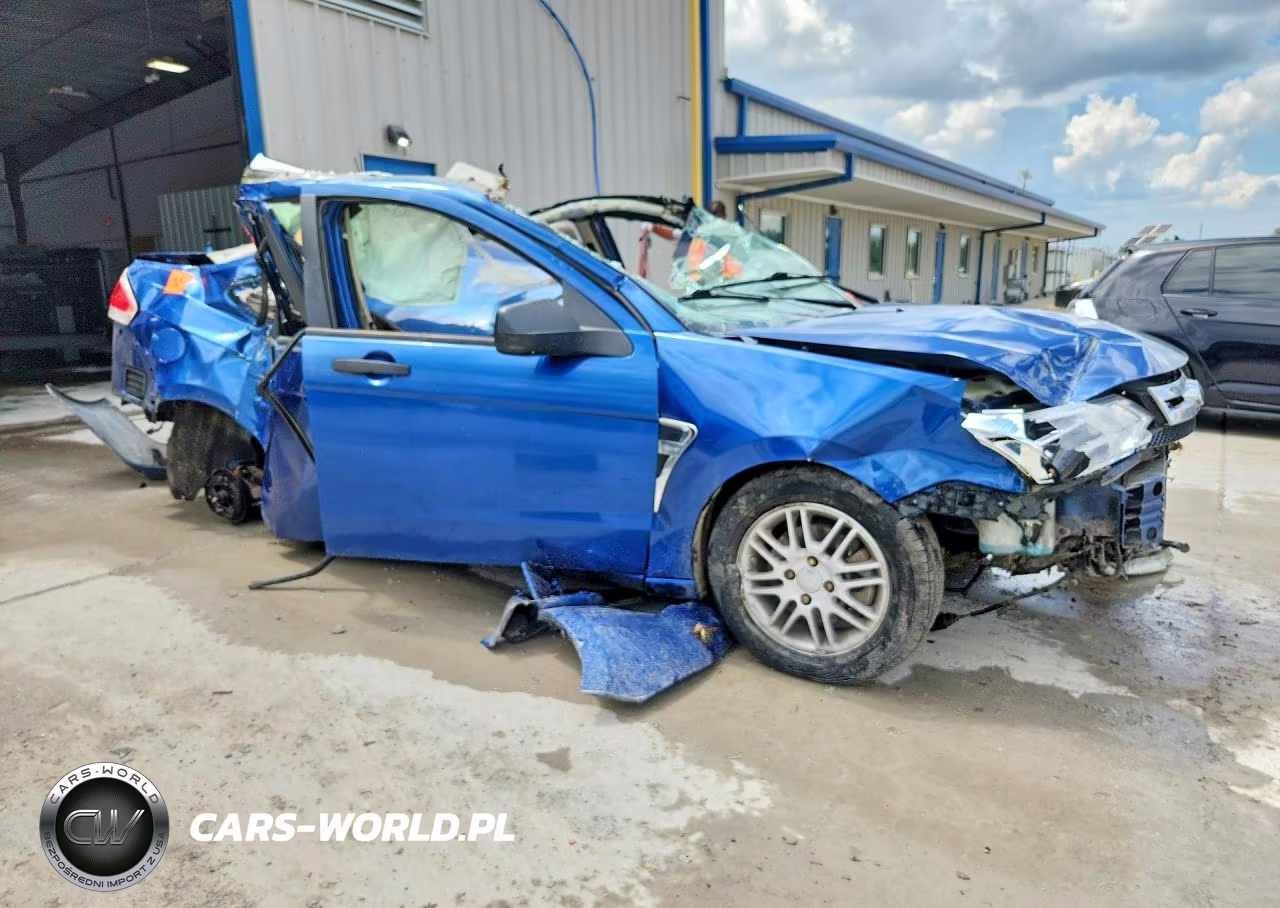 2008 Ford Focus Se VIN:1FAHP35N28W112138 - 4