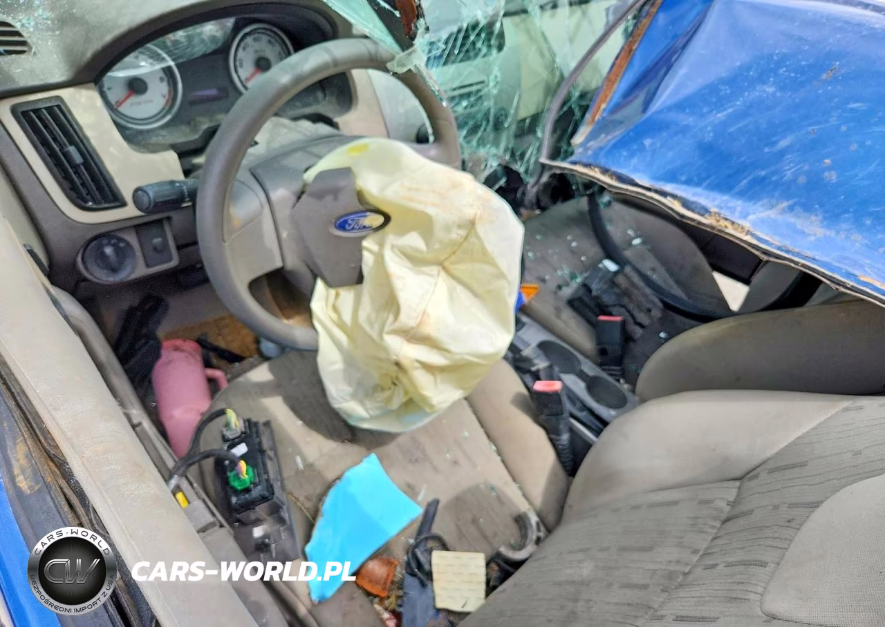 2008 Ford Focus Se VIN:1FAHP35N28W112138 - 8