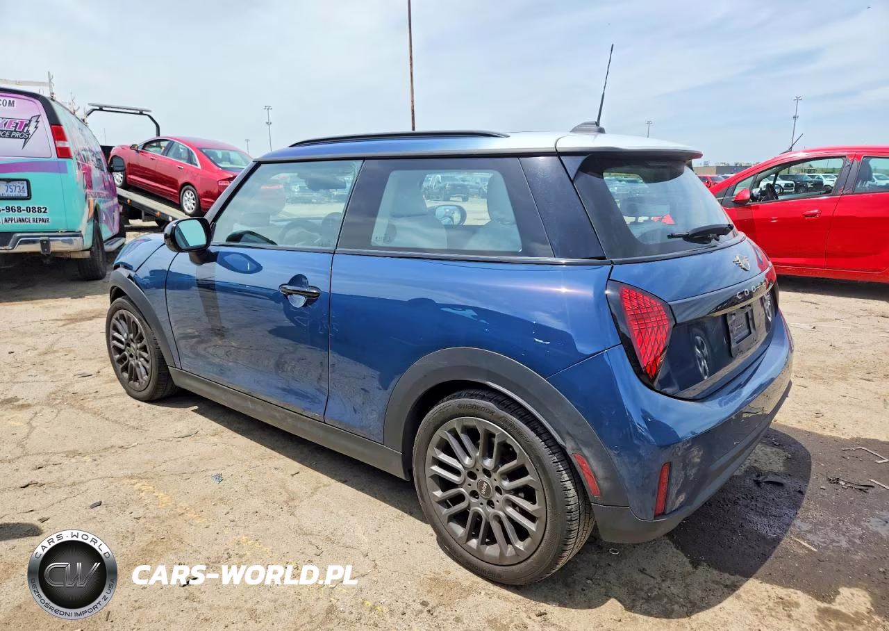 2025 Mini Cooper Base VIN:WMW13GD02S2W48619 - 2