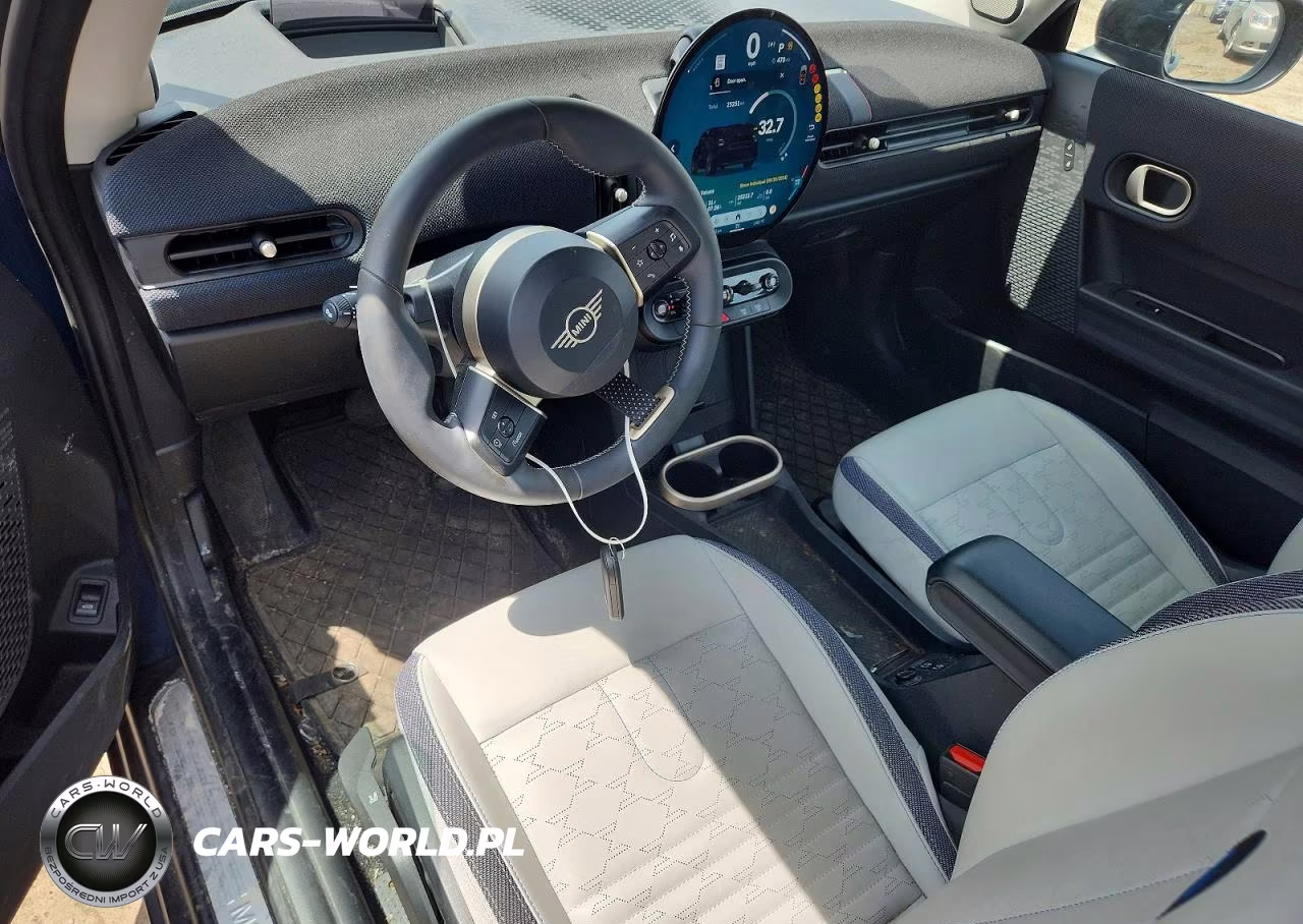 2025 Mini Cooper Base VIN:WMW13GD02S2W48619 - 8