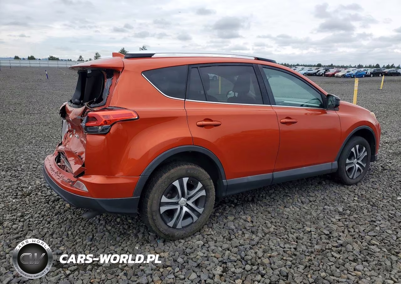 2016 Toyota Rav4 Le VIN:2T3BFREV2GW436080 - 3