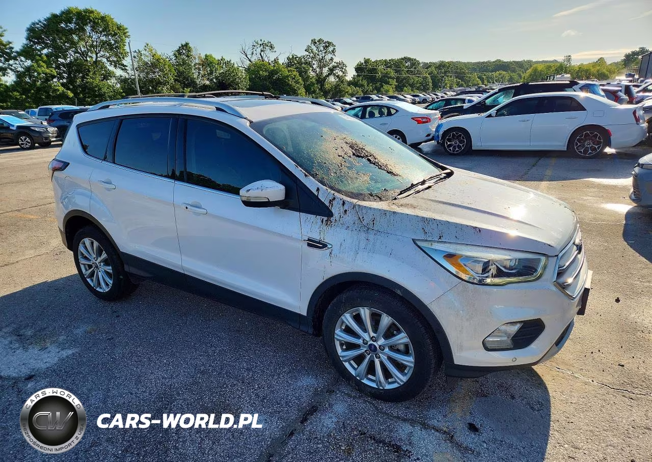 2017 Ford Escape Titanium VIN:1FMCU9J9XHUC35217 - 4