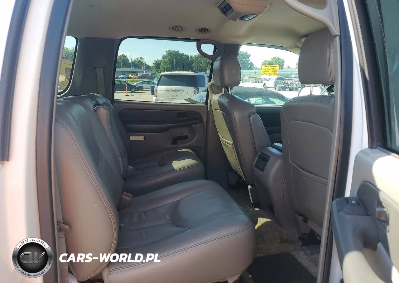 2003 Chevrolet Suburban C1500 VIN:3GNEC16Z43G179546 - 10