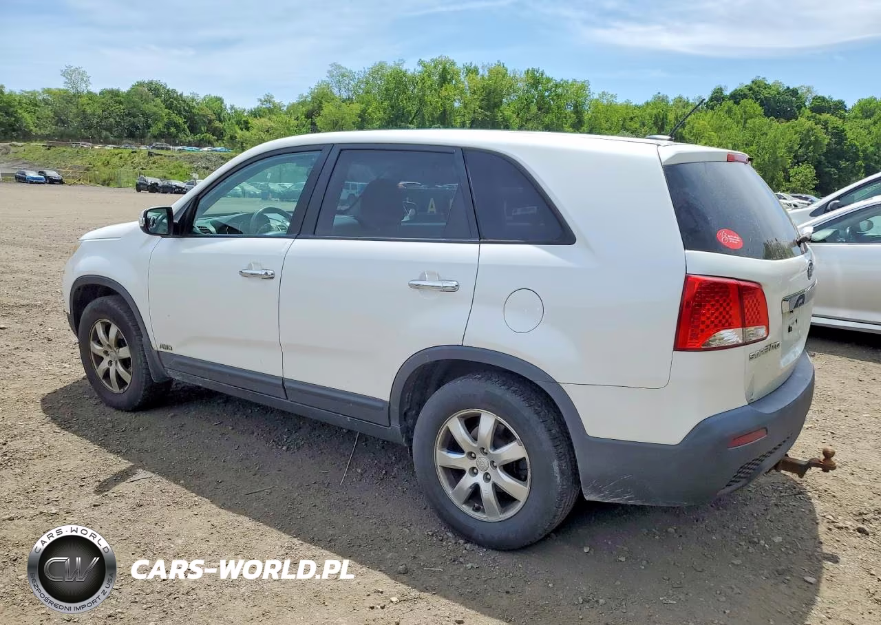 2011 Kia Sorento Lx VIN:5XYKTCA12BG009241 - 2