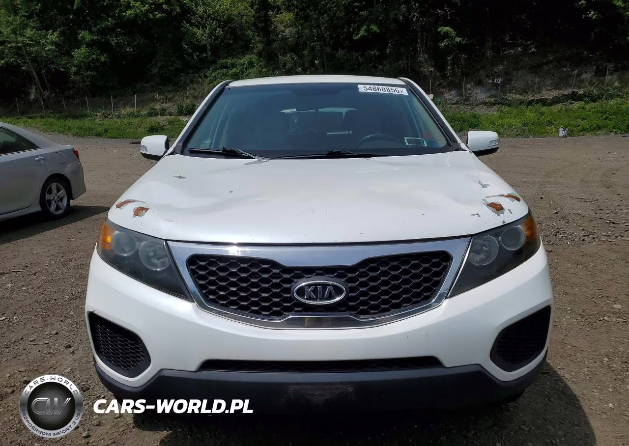 2011 Kia Sorento Lx VIN:5XYKTCA12BG009241 - 5